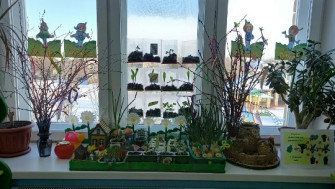 Огород на подоконнике.